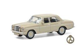 Mercedes Benz /8, beige