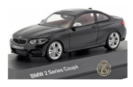 BMW 2 Series Coupé F22 2014 zwart