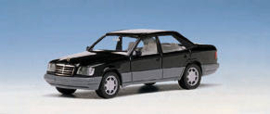 Mercedes-Benz E 320 limousine