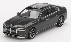 BMW I7 XdriveE60 '24, grijs