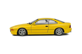 BMW 850 (E31) CSI '90, geel