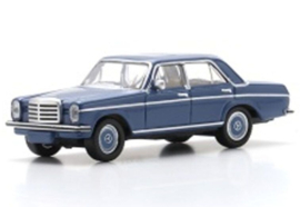 Mercedes Benz -/8 sedan (W114), blauw