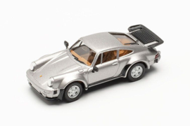 Porsche 911 Turbo, zilver metallic