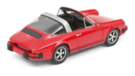 Porsche 911 Targa (1977), rood