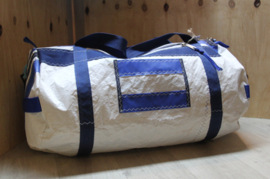 Duffel tas, duffle bag van oud jachtzeil.