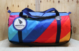 Duffel tas, duffle bag van oud windsurfzeil.