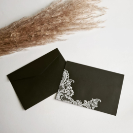 Envelop bloemprint - zwart/wit
