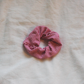 scrunchie stripes dark pink/white (tricot)