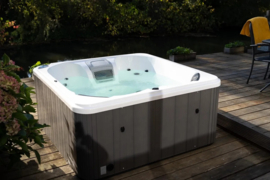W'eau Skye professionele spa 4 persoons