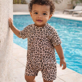 Panterprint baby UV zwempakje – zwem romper met rits en drukknoopjes – korte mouwen en pijpjes