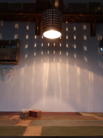 Hanglamp gemaakt van gerecyclede wasmachinetrommel klein (C)