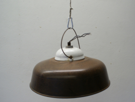 Mooie oude industriële hanglamp