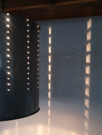 Hanglamp gemaakt van gerecyclede wasmachinetrommel klein (B)