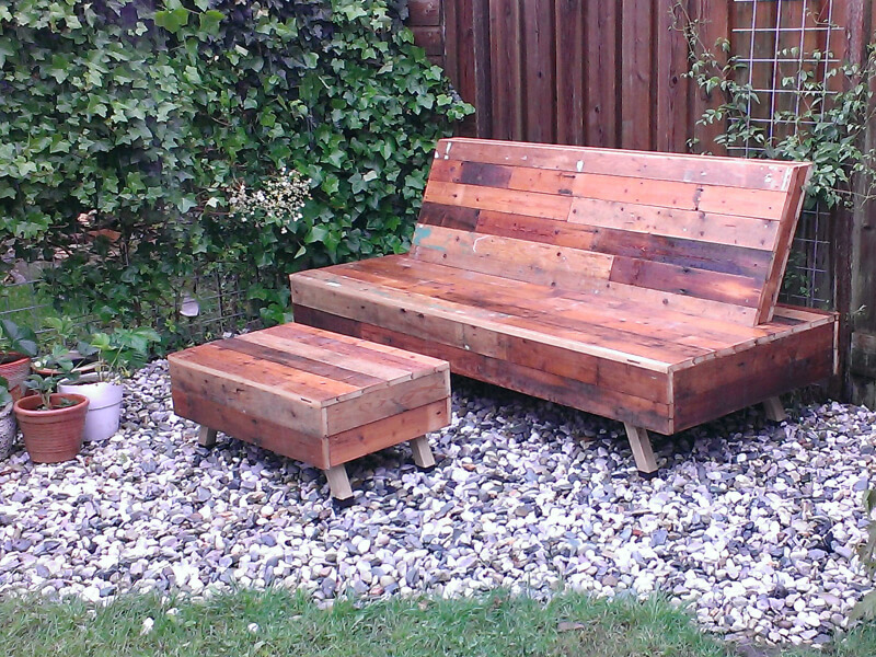 tuinbank van gerecycled hout