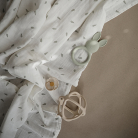 Mushie | Swaddle leaf