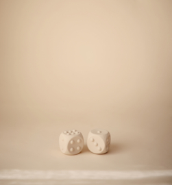 Mushie | Dice press toy - Cambridge blue/Shifting sand