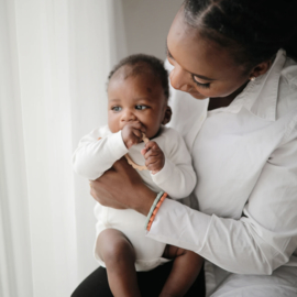 Mushie | Flower Teething Bracelet - black/natural/caramel