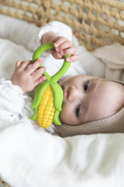 Oli & Carol | Corn | rattle toy