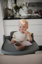 Mushie | Silicone Feeding Spoons - dried thyme / natural