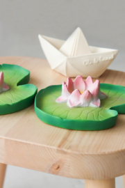 Oli & Carol | Origami boat (white) | teether (bath-)toy