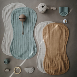 Mushie | Burp cloth - Roman Green / Fog