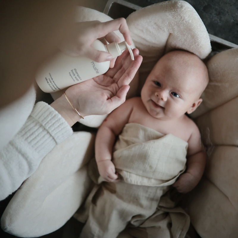 Baby shampoo and body cheap wash