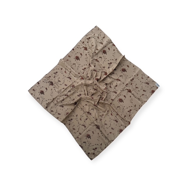 Sari Square 525