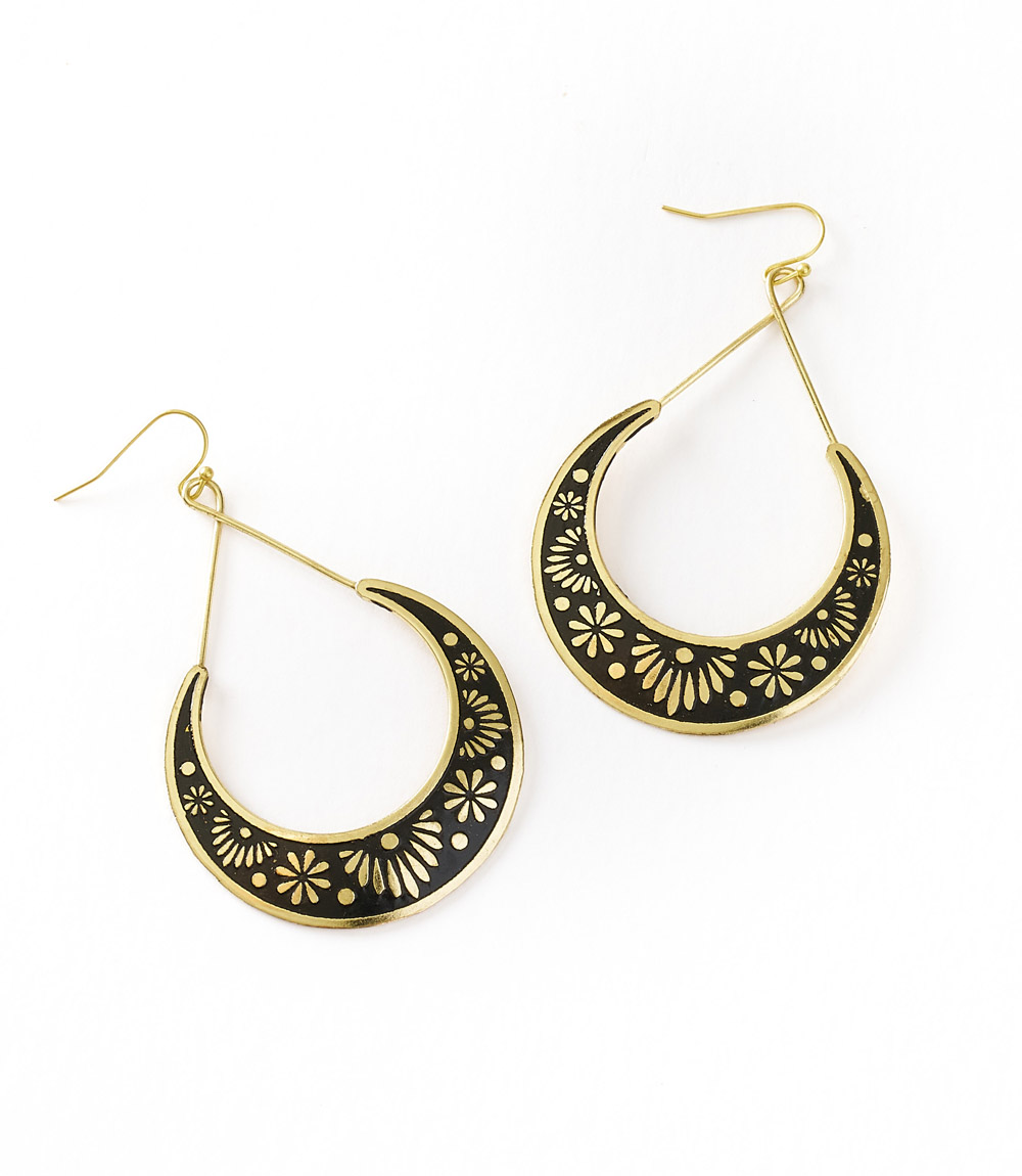 Earrings Nisha Crescent Moon Hoop