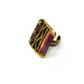 Ring 054