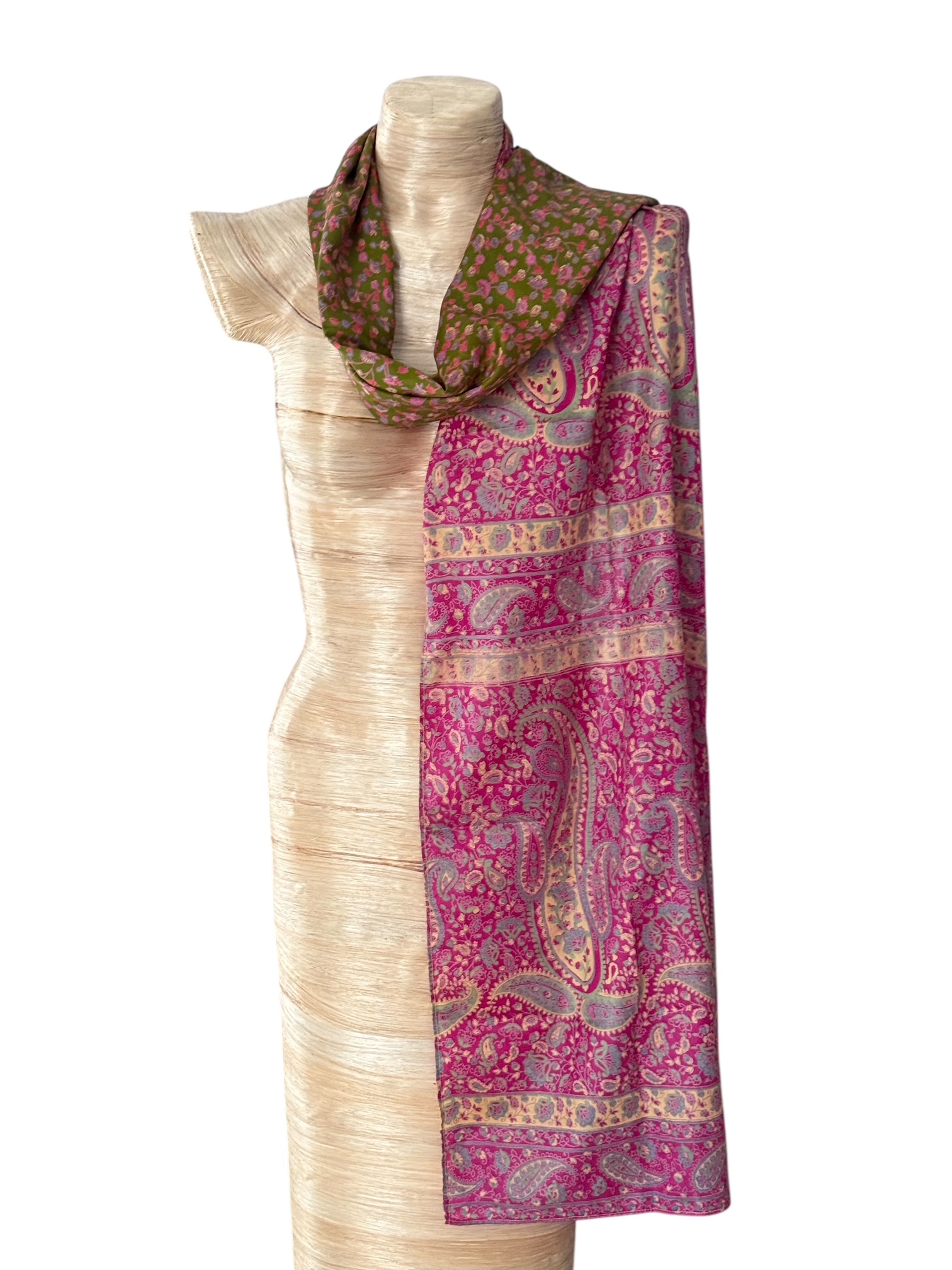 Sari Sjaal 587