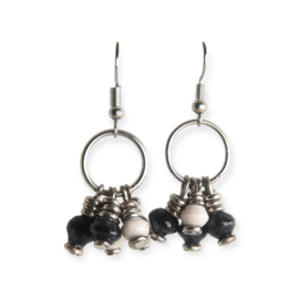 Nyota Earrings Black&White