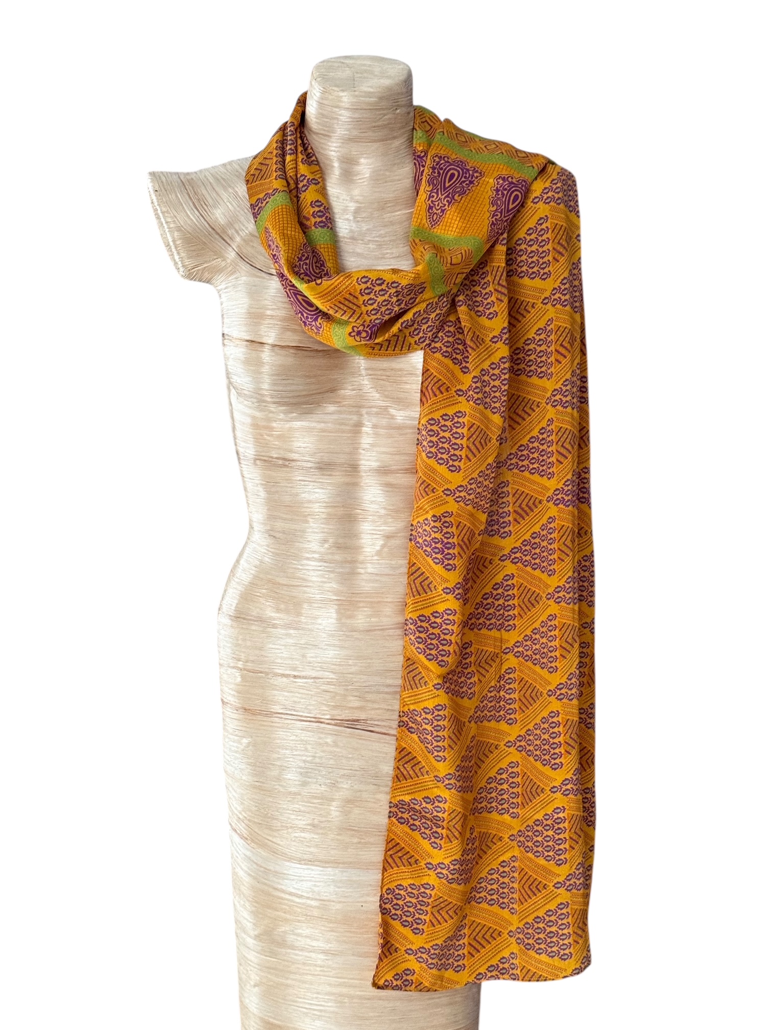 Sari Sjaal 584