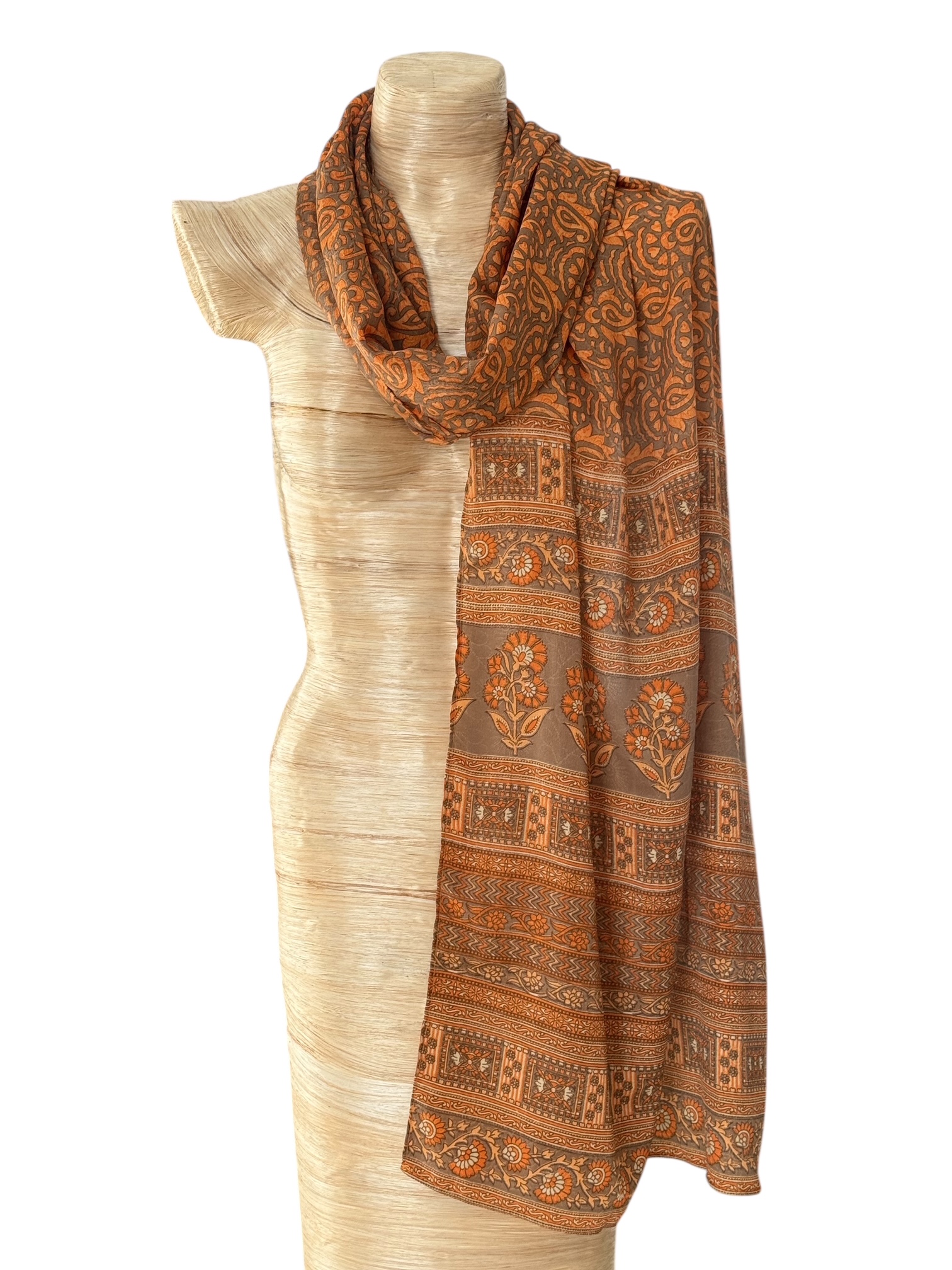 Sari Sjaal 556