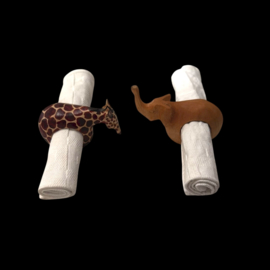 Luxe Olive Wood Napkinholders/Servetringen  Animals