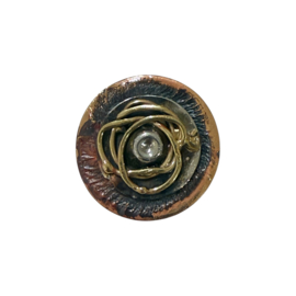 Broche 008