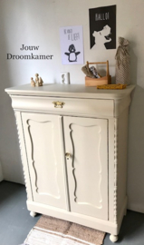 Biedermeier meidenkast Richard