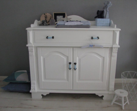 Brocante commode voor Dian