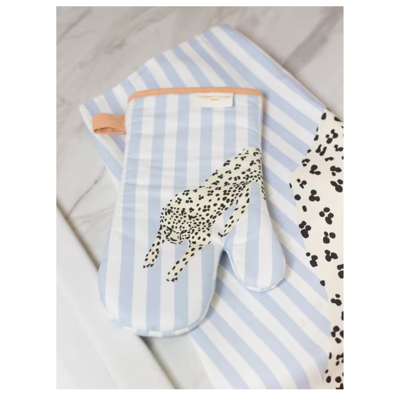 Yvonne Ellen London - Ovenwant - Cheetah