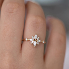 Gouden Ring Bloem Strass