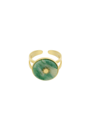 Ring met steen en zon