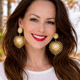 Clipoorbellen Zonnestraal met Parel Goudkleurig