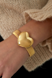 Goudkleurige armband met hartvorm detail