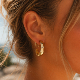 Clipoorbellen bold hoops Ibiza vibe