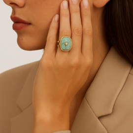 Ring met turquoise steen en ster