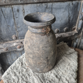 Nepalese kruik M 32