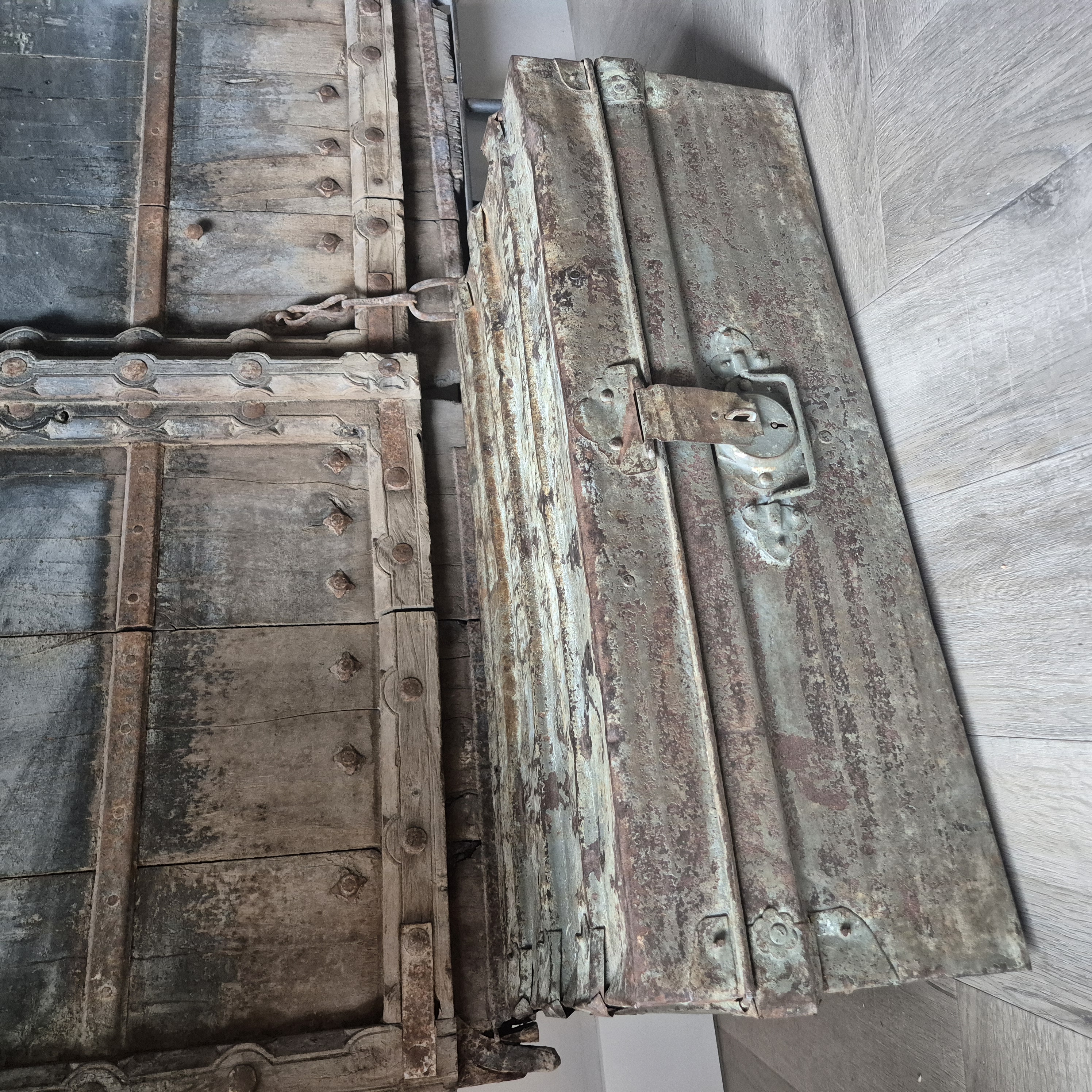 Metalen kist oud