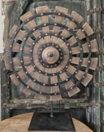 Houten spinnenwiel 1