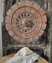Houten spinnenwiel 3