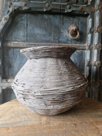 Oude Indiase mand grey