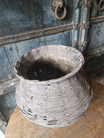 Oude Indiase mand grey